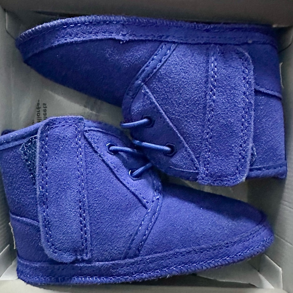 UGG Baby Neumel in Blue